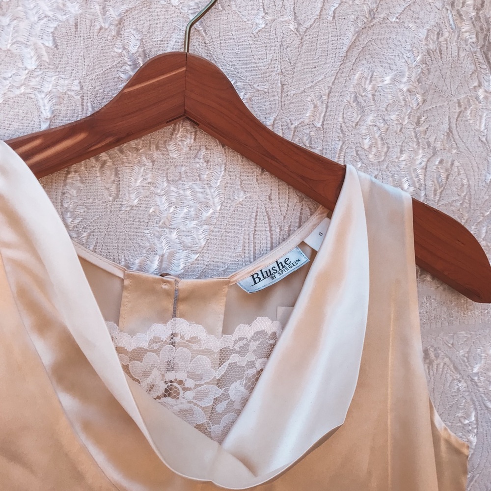 Crème Cowl Neck Top